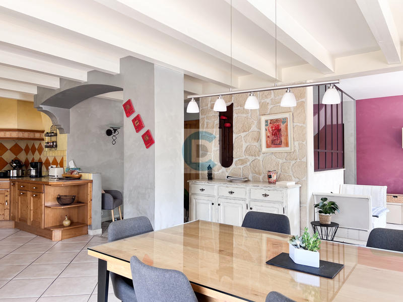 Maison - 137 m² - 5 pièces