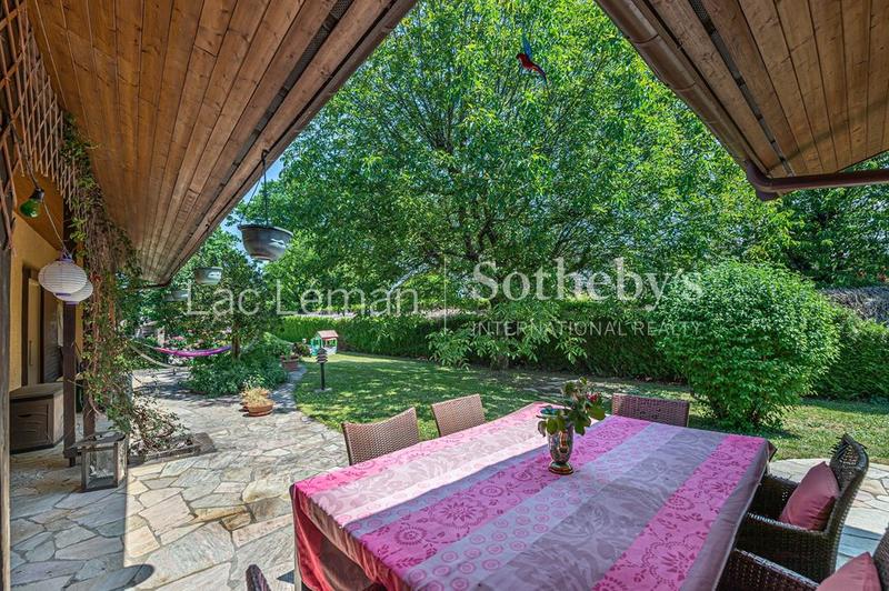 Maison - 225 m² - 6 pièces