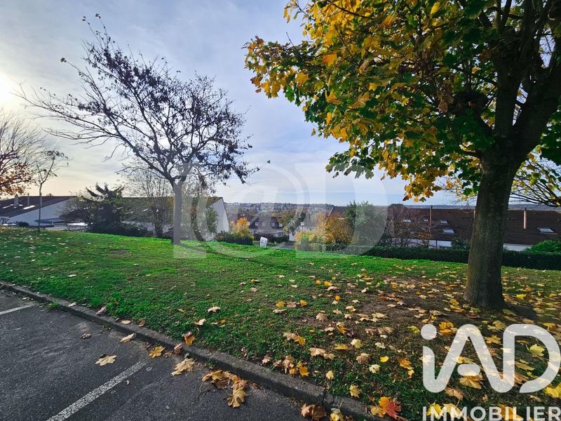 Maison - 104 m² - 4 pièces