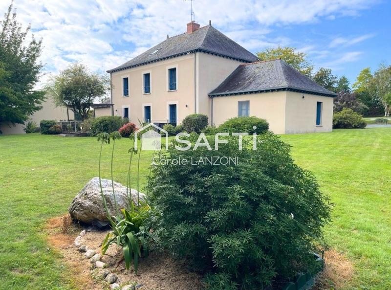 Maison - 290 m² - 8 pièces