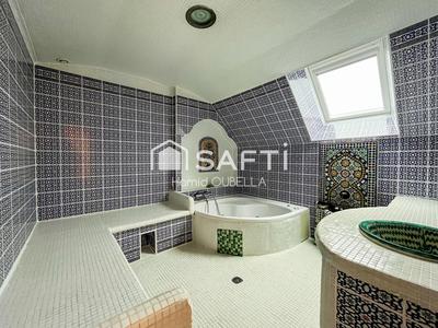 Maison - 145 m² - 7 pièces