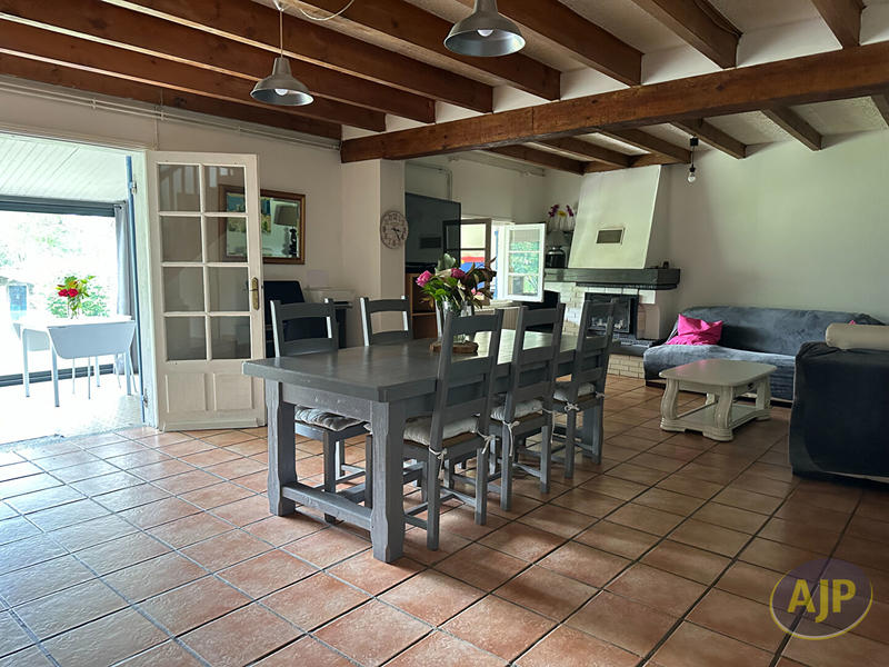 Maison - 138 m² - 6 pièces