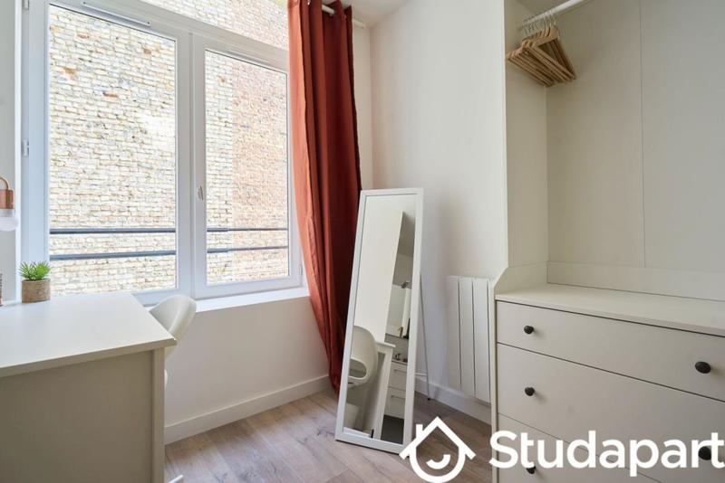 Chambre - 10 m² - 1 pièce