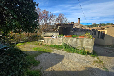 Appartement - 90 m² - 3 pièces