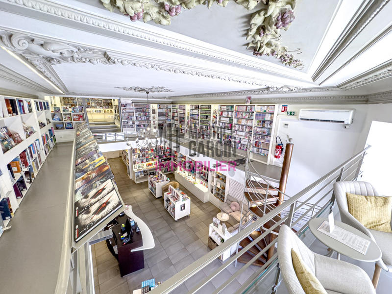 Fonds de commerce - Local d'activité / Entrepôt - 150 m²