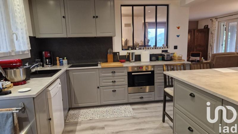 Maison - 166 m² - 6 pièces