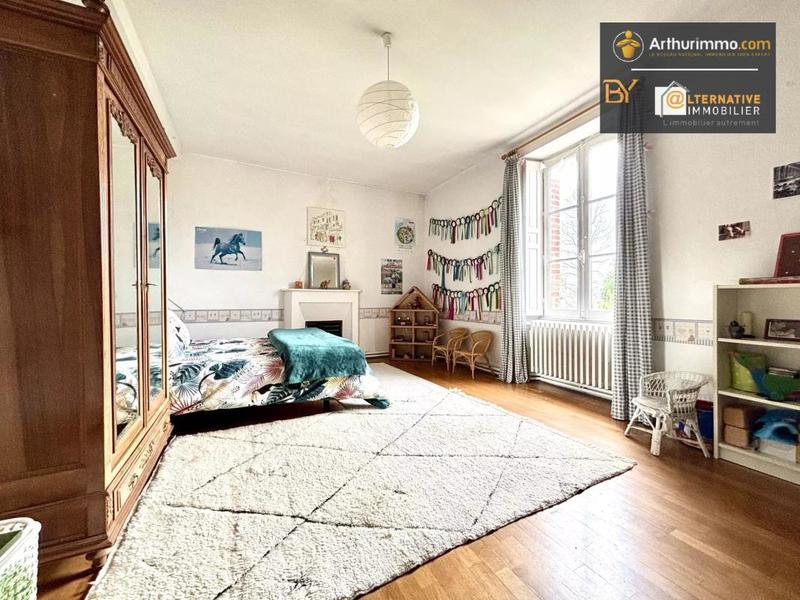 Maison - 228 m² - 7 pièces