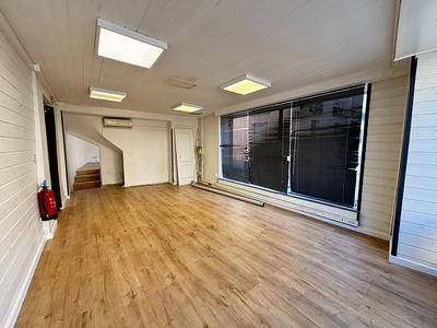 Local commercial - 65 m²