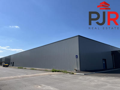 Local d'activités - 2 343 m²