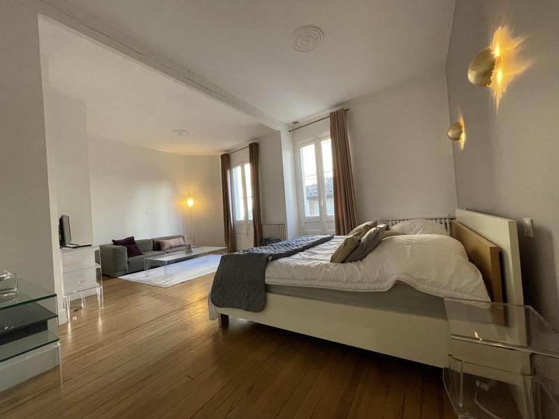 Appartement - 112 m² - 4 pièces