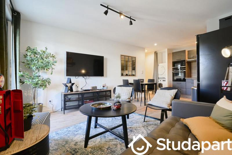 Chambre - 13 m² - 1 pièce