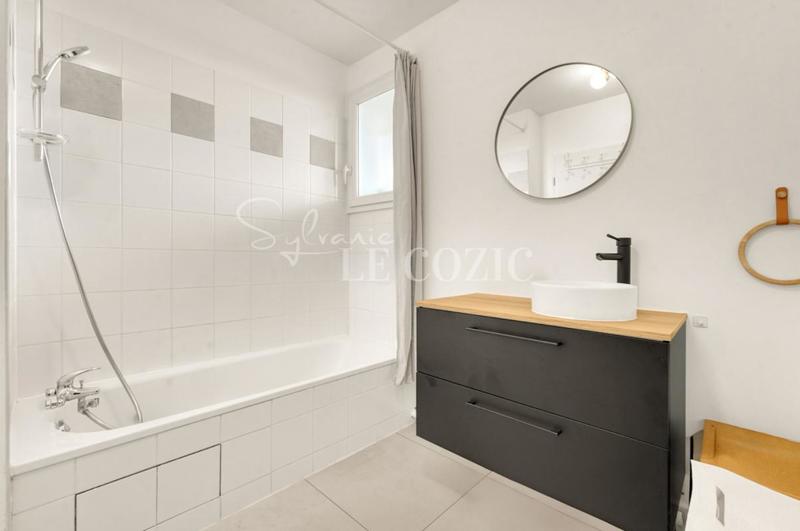 Appartement - 83 m² - 4 pièces