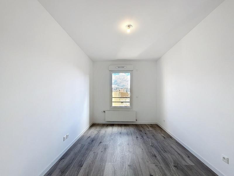 Appartement - 120 m² - 5 pièces