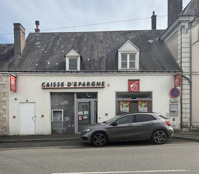 Local commercial - 90 m² - 6 pièces