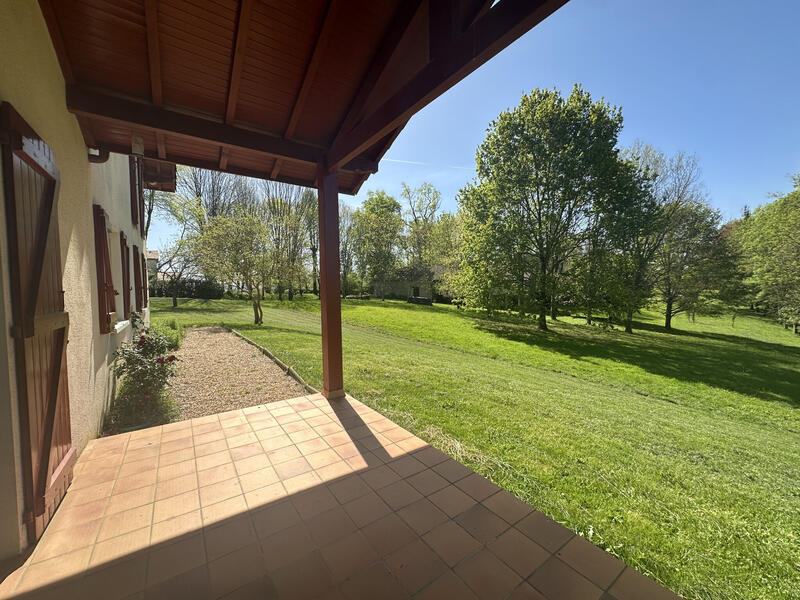 Maison - 160 m² - 4 pièces