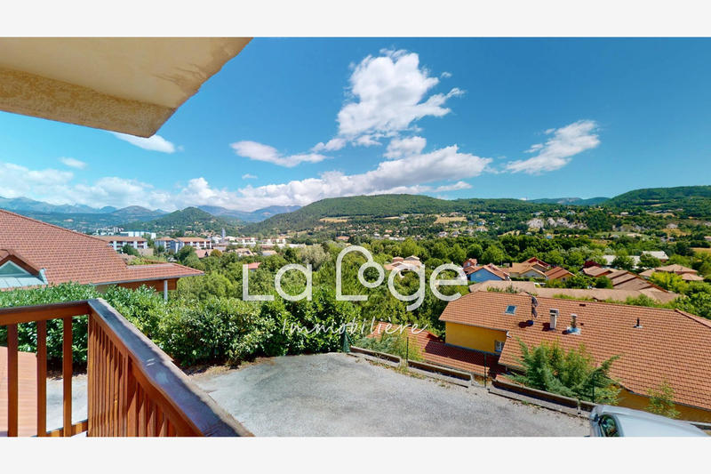 Appartement - 88 m² - 4 pièces