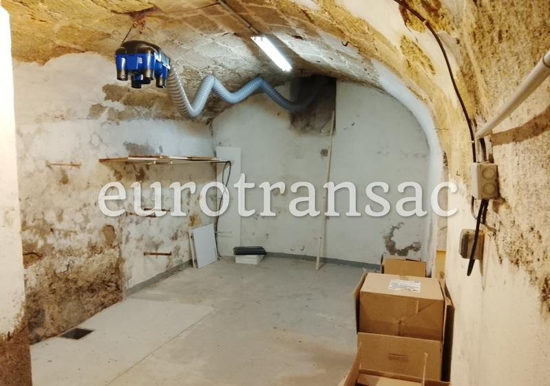 Fonds de commerce - Local d'activité / Entrepôt - 61 m²