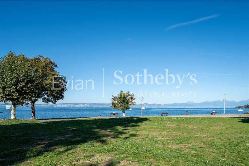 Appartement - 90 m² - 4 pièces