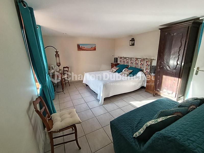 Local d'activités - 270 m² - 10 pièces