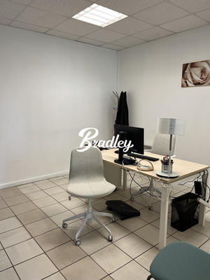 Bureau - 530 m² - 19 pièces