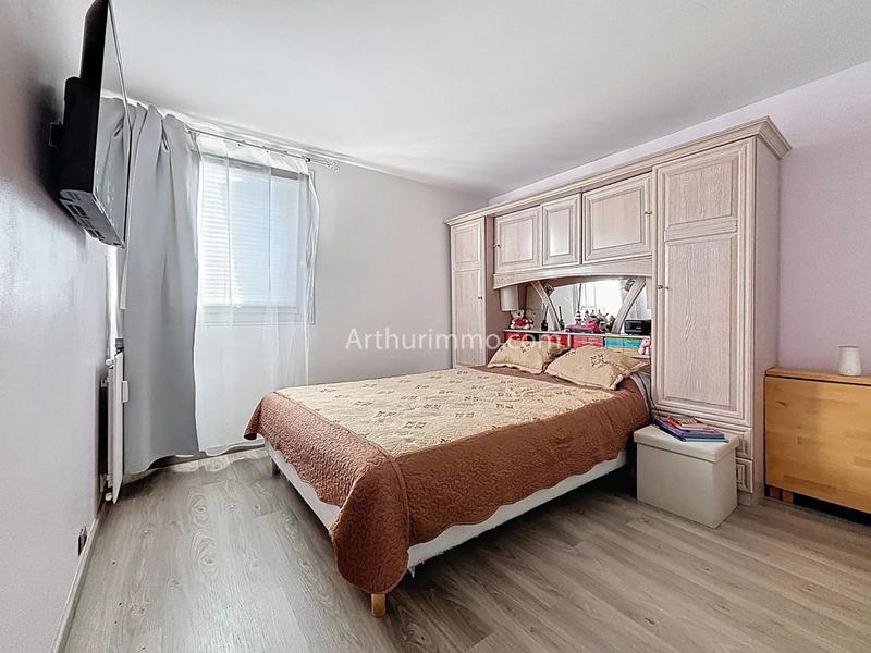 Appartement - 97 m² - 6 pièces