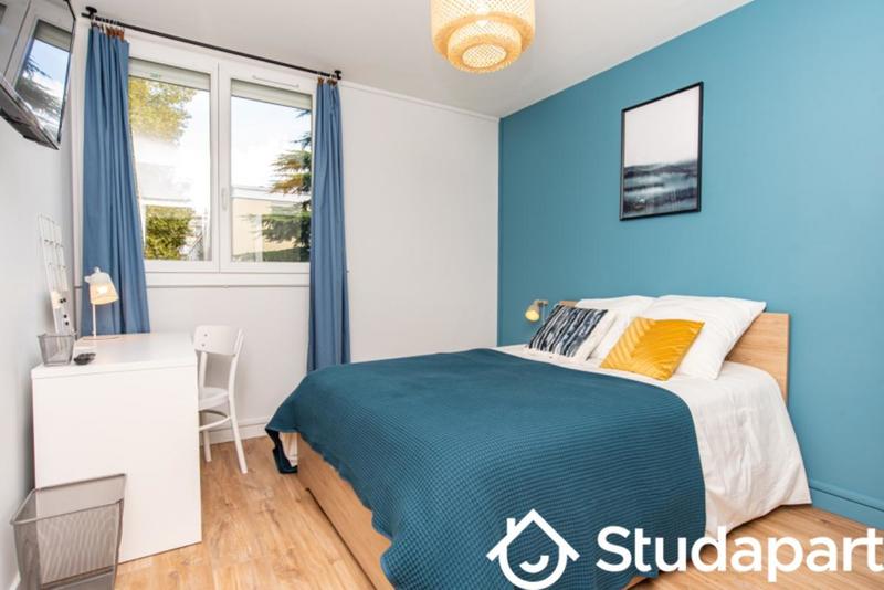 Chambre - 11 m² - 1 pièce