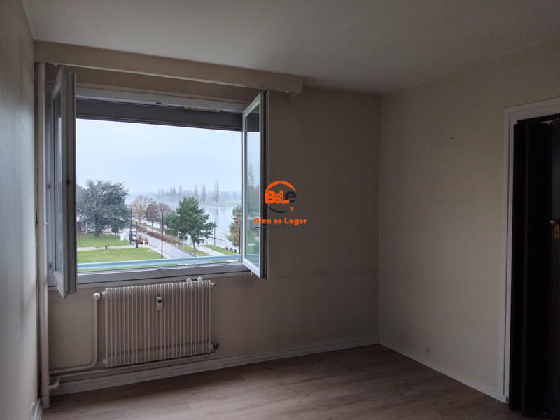 Appartement - 85 m² - 3 pièces