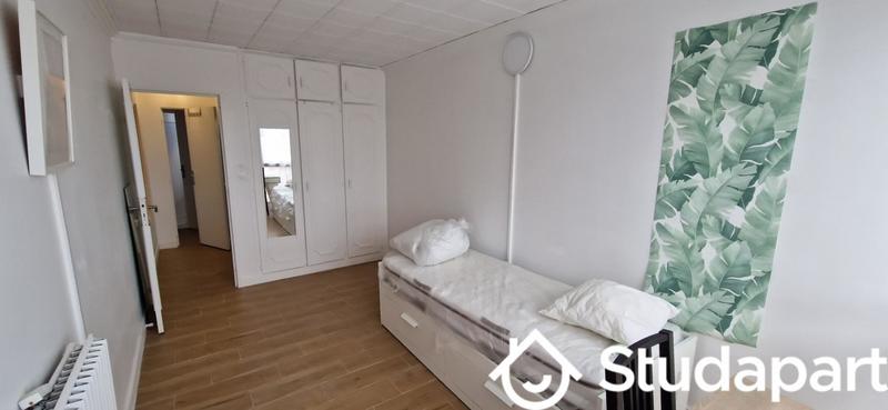 Chambre - 9 m² - 1 pièce
