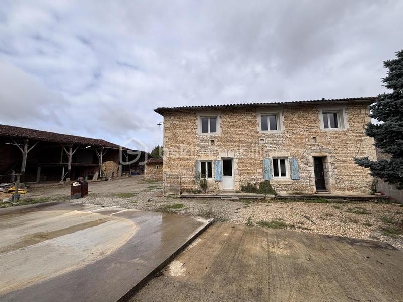 Maison ancienne - 167 m² - 5 pièces