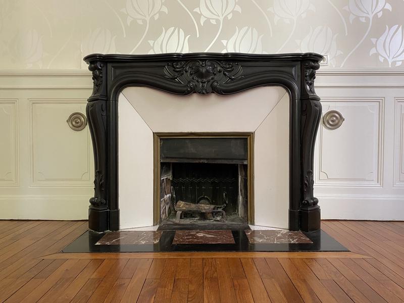 Maison - 215 m² - 9 pièces