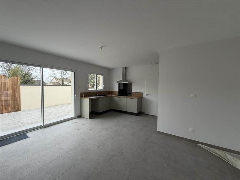 Maison - 90 m² - 4 pièces