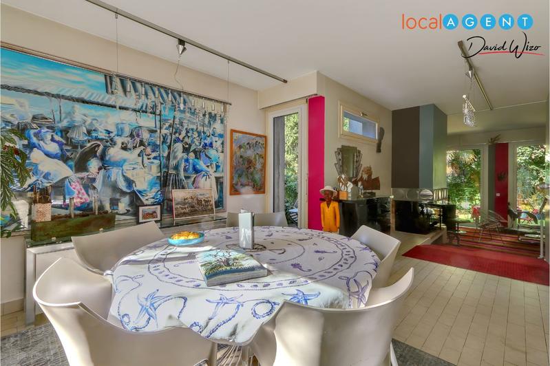 Maison contemporaine - 159 m² - 8 pièces