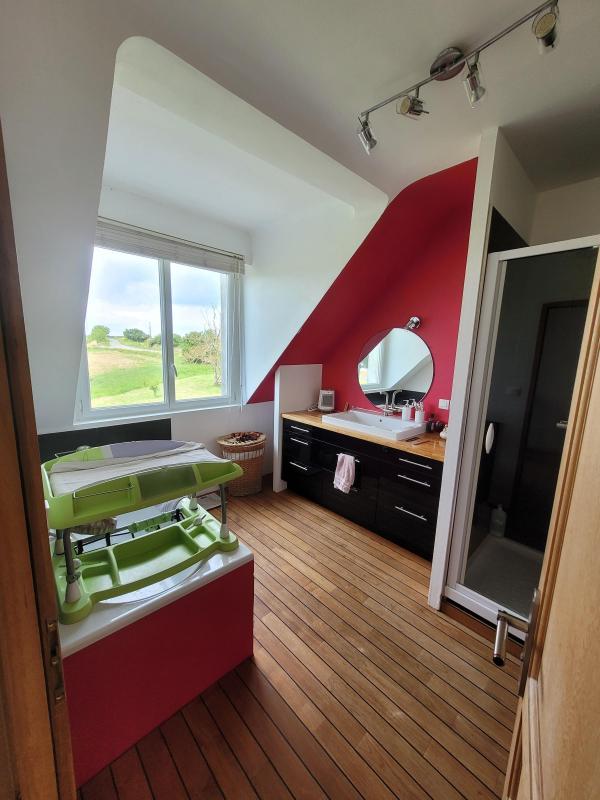 Maison - 104 m² - 4 pièces