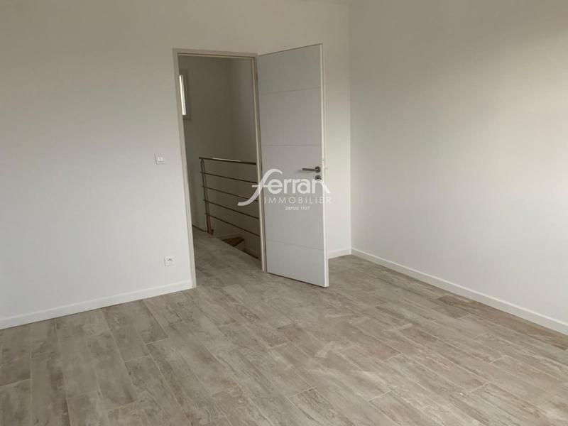 Villa - 94 m² - 4 pièces