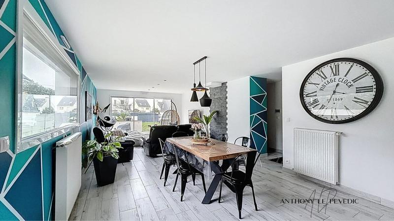 Maison - 148 m² - 8 pièces