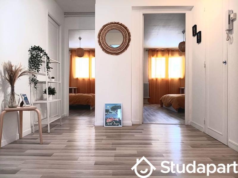 Chambre - 12 m² - 1 pièce