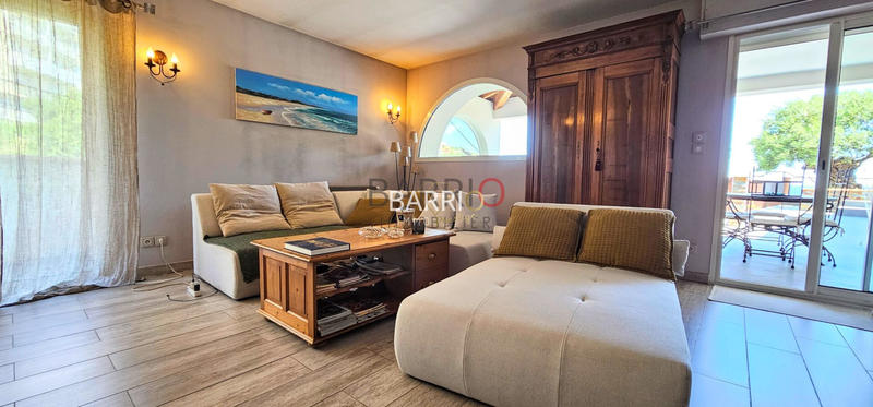 Villa - 254 m² - 10 pièces