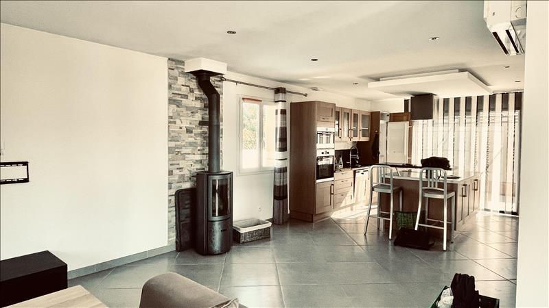 Maison - 94 m² - 4 pièces