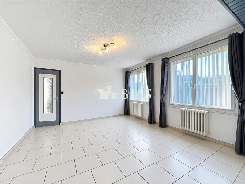 Maison - 85 m² - 5 pièces