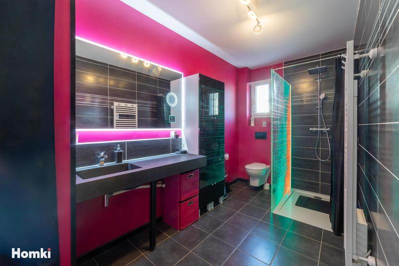 Maison - 137 m² - 6 pièces