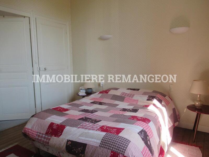 Maison de village - 245 m² - 9 pièces