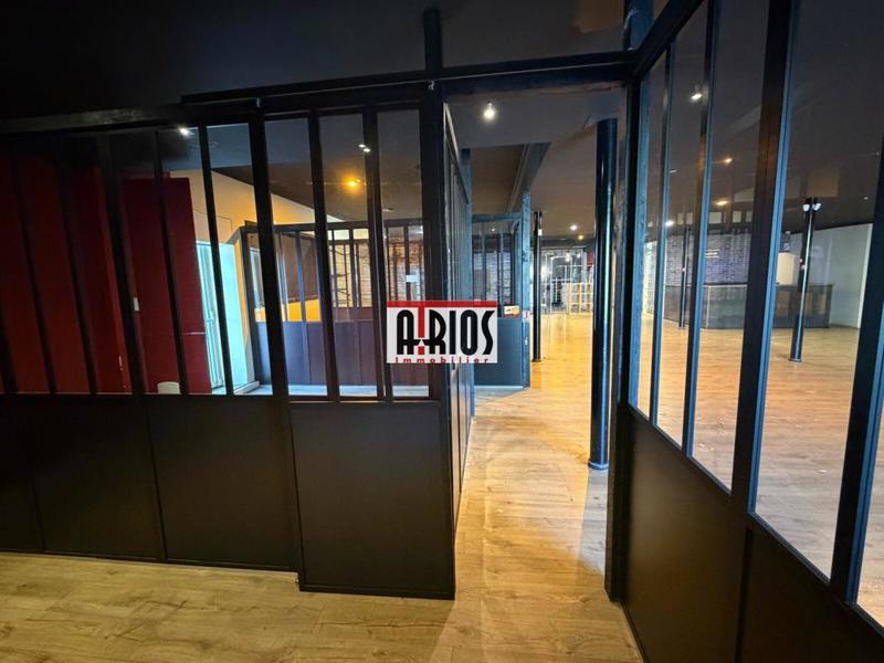 Local d'activité / Entrepôt - 550 m²