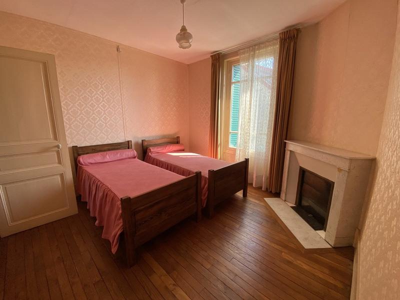 Maison - 147 m² - 7 pièces