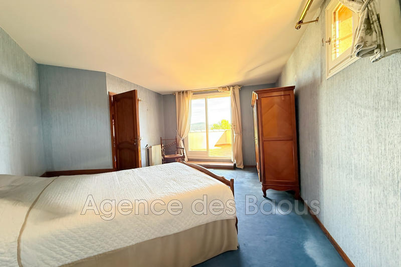 Maison - 204 m² - 6 pièces