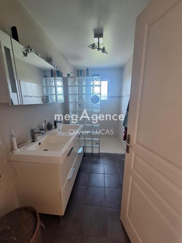 Maison - 182 m² - 6 pièces