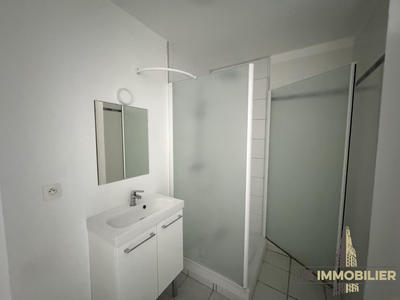 Appartement - 82 m² - 3 pièces