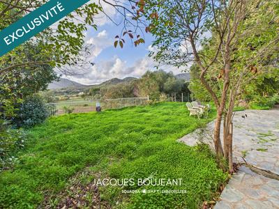 Maison - 230 m² - 9 pièces