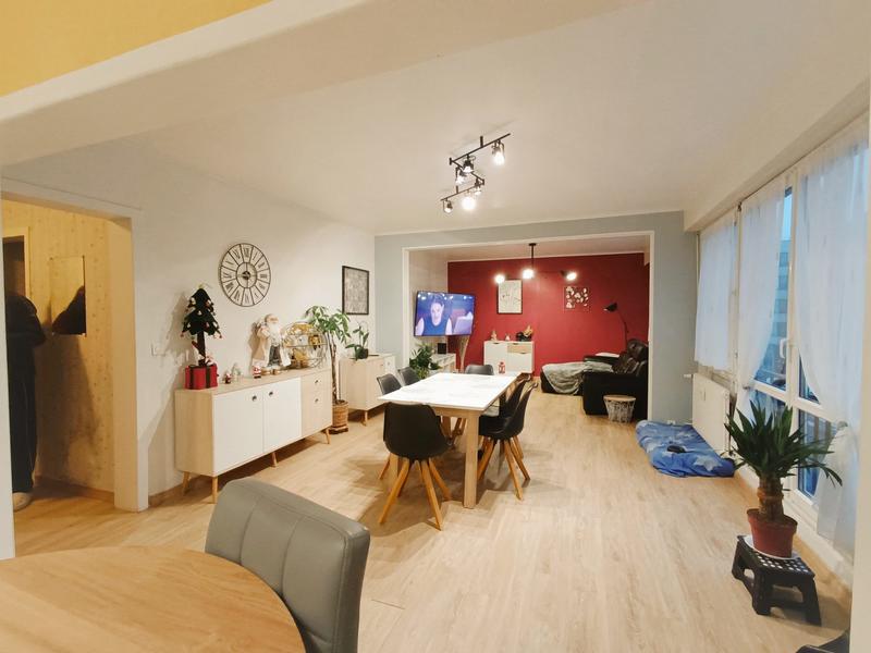 Appartement - 101 m² - 5 pièces