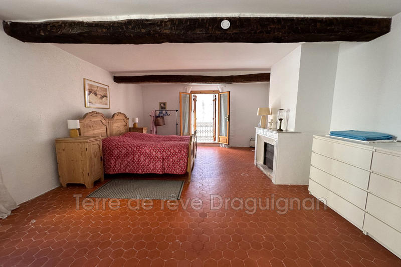Maison de village - 207 m² - 6 pièces
