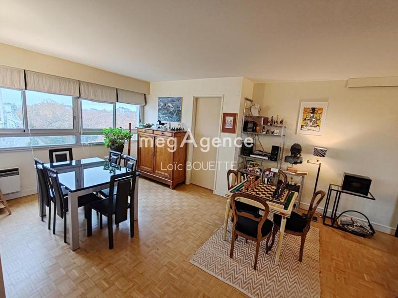 Appartement - 120 m² - 5 pièces